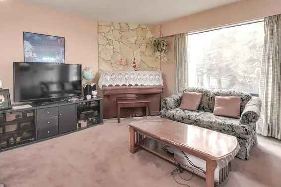 2027 Kirkstone Road, North Vancouver For Sale - image 15