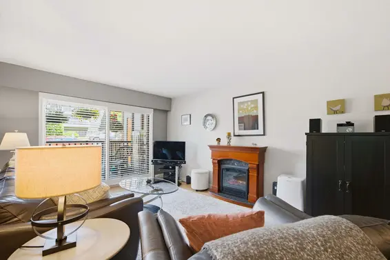 101 123 East 19th Street, North Vancouver For Sale - image 3
