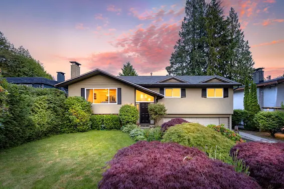 1549 Lynn Valley Road, North Vancouver