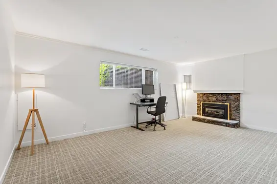 1549 Lynn Valley Road, North Vancouver For Sale - image 32