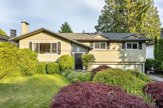 1549 Lynn Valley Road, North Vancouver For Sale - image 35