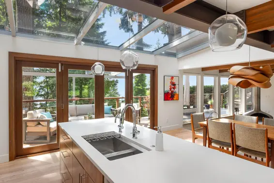 170 Sunset Drive, Lions Bay For Sale - image 4