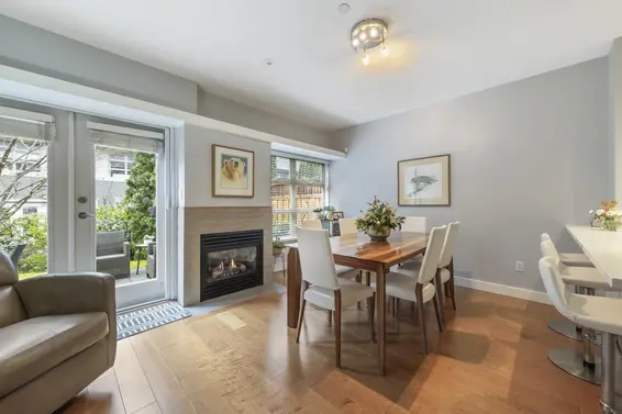 30 3750 Edgemont Boulevard, North Vancouver For Sale - image 2