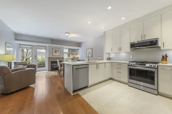 30 3750 Edgemont Boulevard, North Vancouver For Sale - image 4