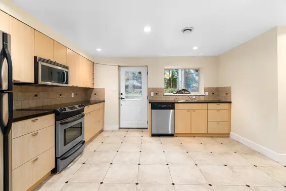 4793 Capilano Road, North Vancouver For Sale - image 27