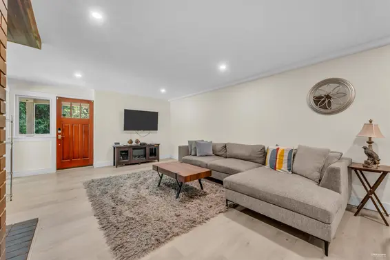 4875 Skyline Drive, North Vancouver For Sale - image 11