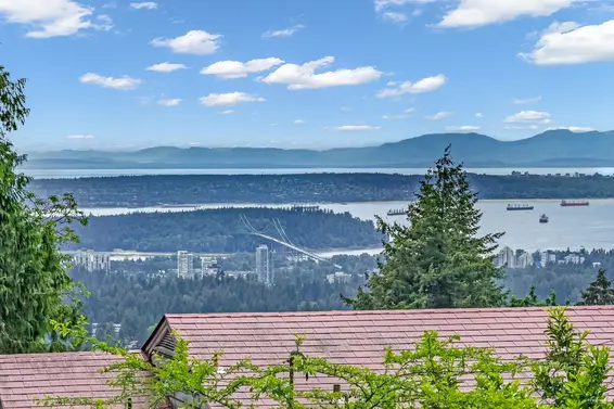 4875 Skyline Drive, North Vancouver For Sale - image 2