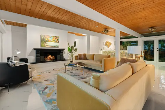4514 Woodgreen Drive, West Vancouver For Sale - image 11