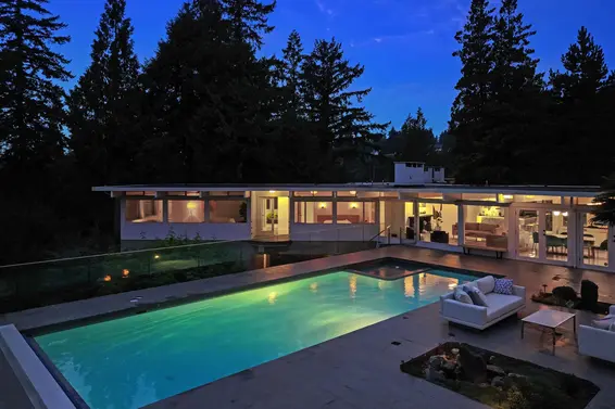 4514 Woodgreen Drive, West Vancouver For Sale - image 2