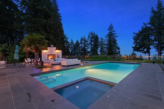 4514 Woodgreen Drive, West Vancouver For Sale - image 32