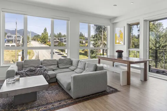 312 747 East 3rd Street, North Vancouver