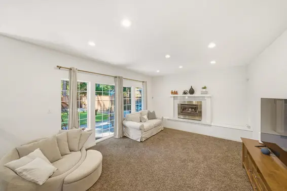 4063 Shone Road, North Vancouver For Sale - image 14