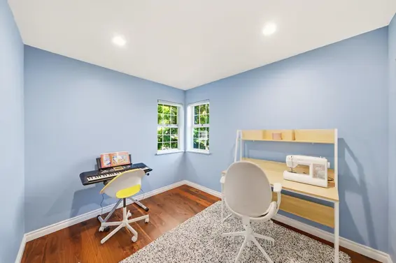 4063 Shone Road, North Vancouver For Sale - image 25