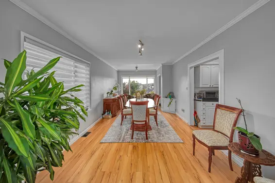 672 11th Street, West Vancouver For Sale - image 9