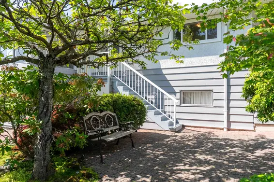 4097 Sunnycrest Drive, North Vancouver For Sale - image 34