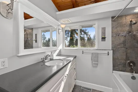 145 East Kensington Road, North Vancouver For Sale - image 29