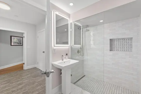 145 East Kensington Road, North Vancouver For Sale - image 35