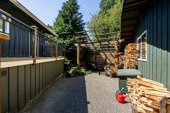 920 Adderley Street, North Vancouver For Sale - image 33