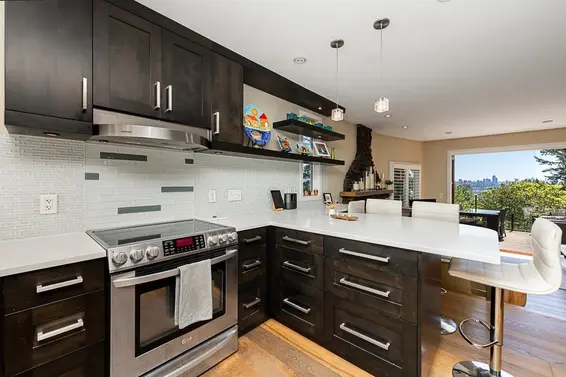 920 Adderley Street, North Vancouver For Sale - image 6
