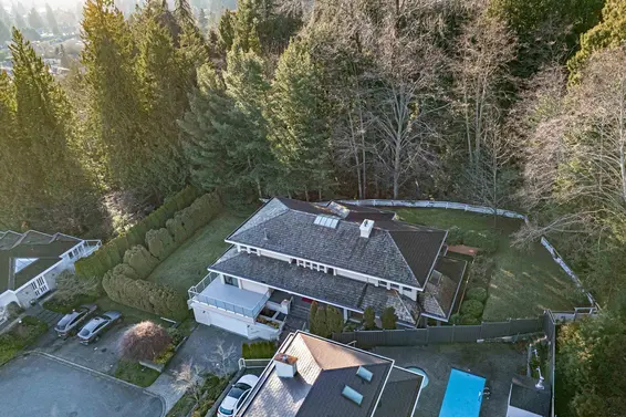 1595 Tyrol Court, West Vancouver For Sale - image 39
