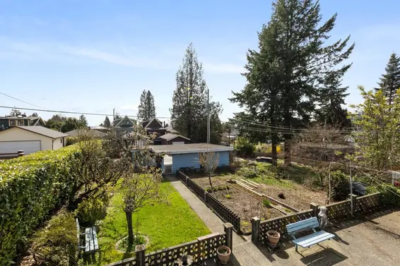 419 East 17th Street, North Vancouver For Sale - image 4