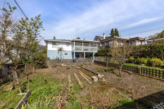 419 East 17th Street, North Vancouver For Sale - image 7