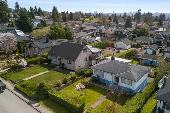 419 East 17th Street, North Vancouver For Sale - image 9