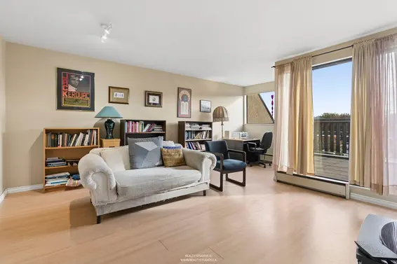 1459 Clyde Avenue, West Vancouver For Sale - image 1