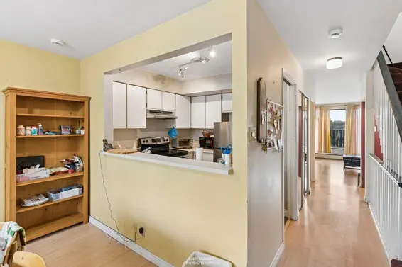 1459 Clyde Avenue, West Vancouver For Sale - image 10