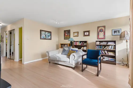 1459 Clyde Avenue, West Vancouver For Sale - image 2