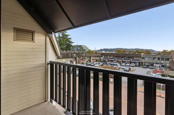 1459 Clyde Avenue, West Vancouver For Sale - image 21