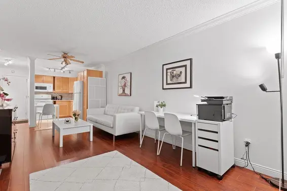 402 2119 Bellevue Avenue, West Vancouver