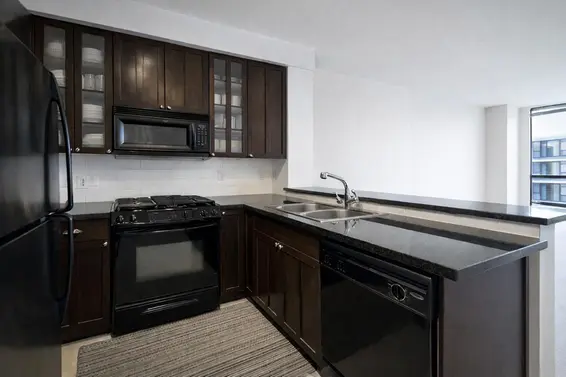 1105 170 West 1st Street, North Vancouver For Sale - image 5