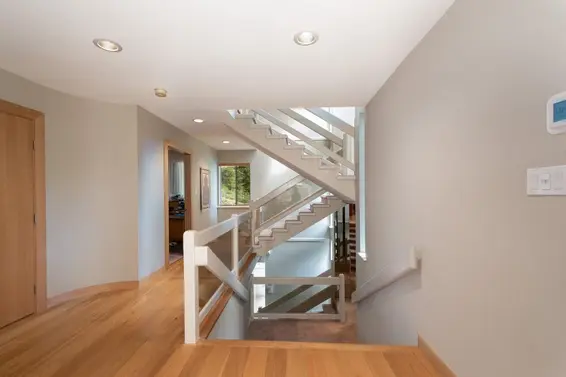 4895 Northwood Drive, West Vancouver For Sale - image 18