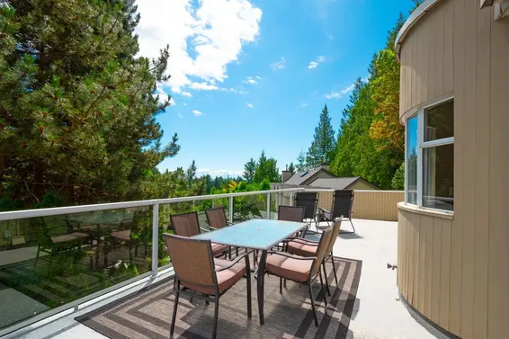 4895 Northwood Drive, West Vancouver For Sale - image 8