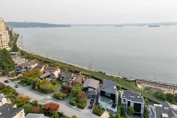 2342 Bellevue Avenue, West Vancouver For Sale - image 40