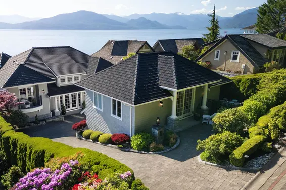8 Ocean Point Drive, West Vancouver For Sale - image 3