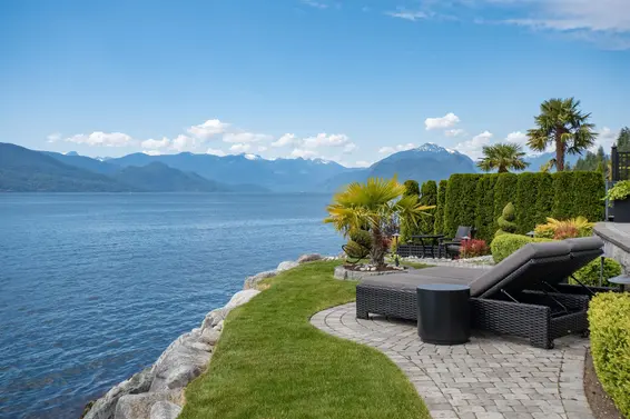 8 Ocean Point Drive, West Vancouver For Sale - image 4
