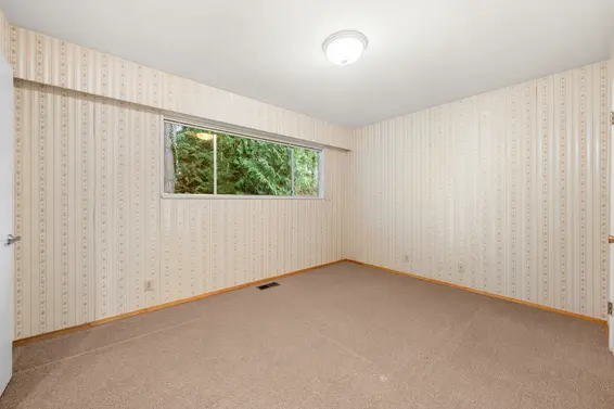 2086 Tompkins Crescent, North Vancouver For Sale - image 13