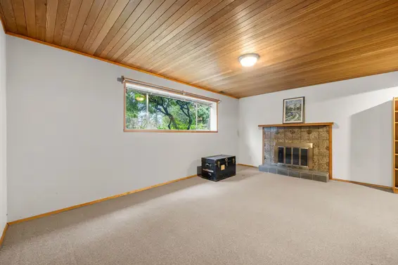 2086 Tompkins Crescent, North Vancouver For Sale - image 19