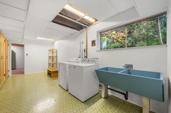 2086 Tompkins Crescent, North Vancouver For Sale - image 22