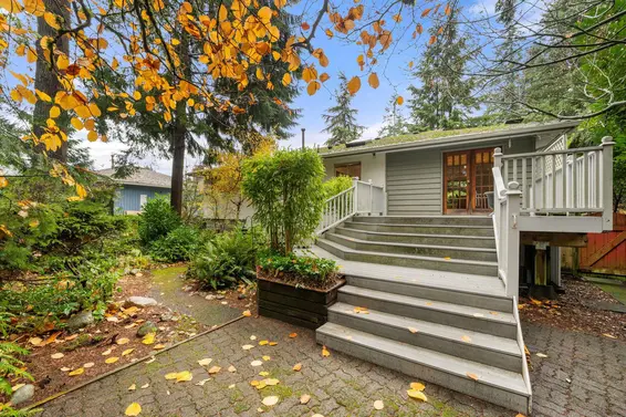 2086 Tompkins Crescent, North Vancouver For Sale - image 26