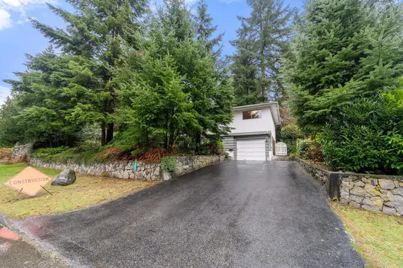 2086 Tompkins Crescent, North Vancouver For Sale - image 28