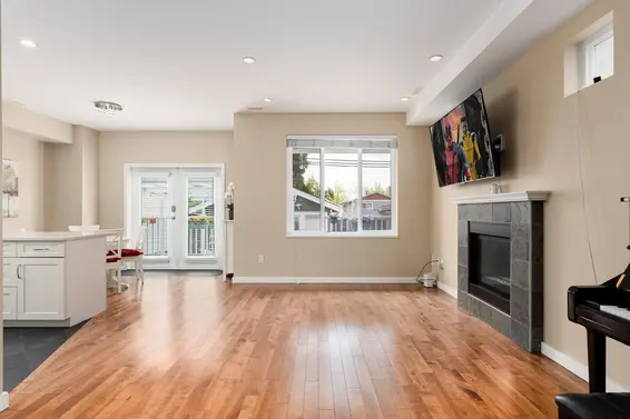 225 East 18Th Street, North Vancouver For Sale - image 3