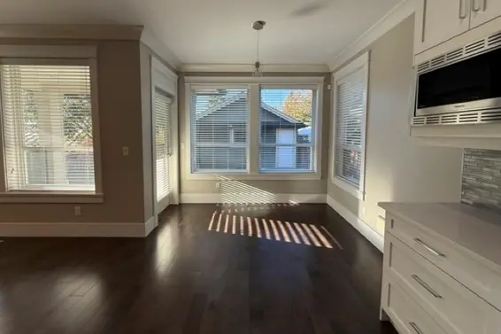 2023 Larson Road, North Vancouver For Sale - image 10