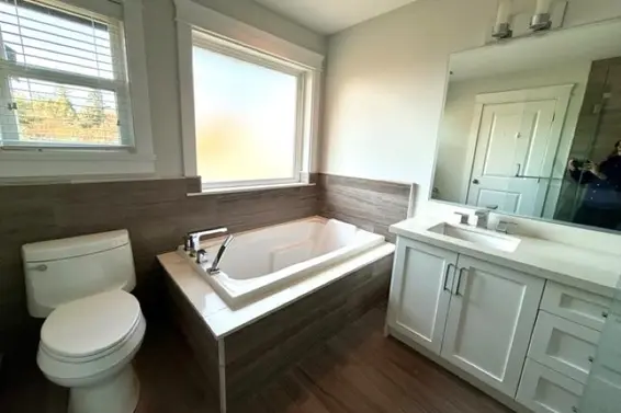 2023 Larson Road, North Vancouver For Sale - image 19