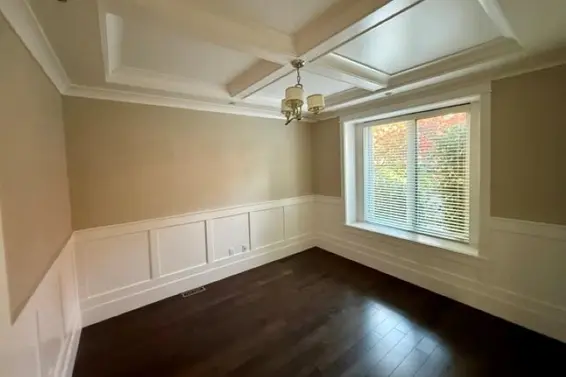 2023 Larson Road, North Vancouver For Sale - image 3