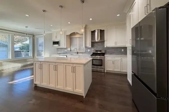 2023 Larson Road, North Vancouver For Sale - image 6