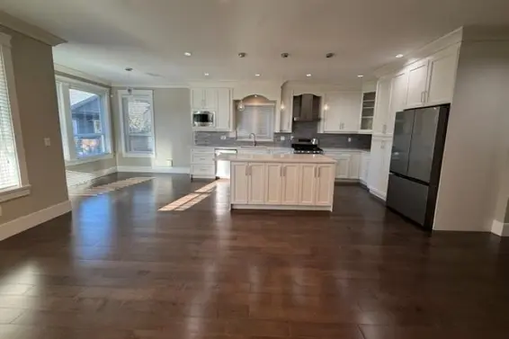 2023 Larson Road, North Vancouver For Sale - image 7