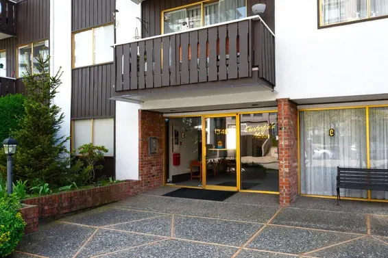 114 1345 Chesterfield Avenue, North Vancouver For Sale - image 2